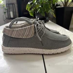 Hey Dude Womens Britt Buckle Exclusive Grey Chambray Shoes Size 9